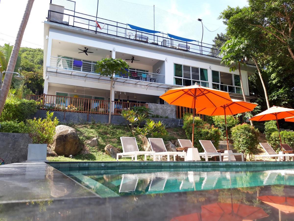 Padel Phangan Suite Чалоклам Экстерьер фото