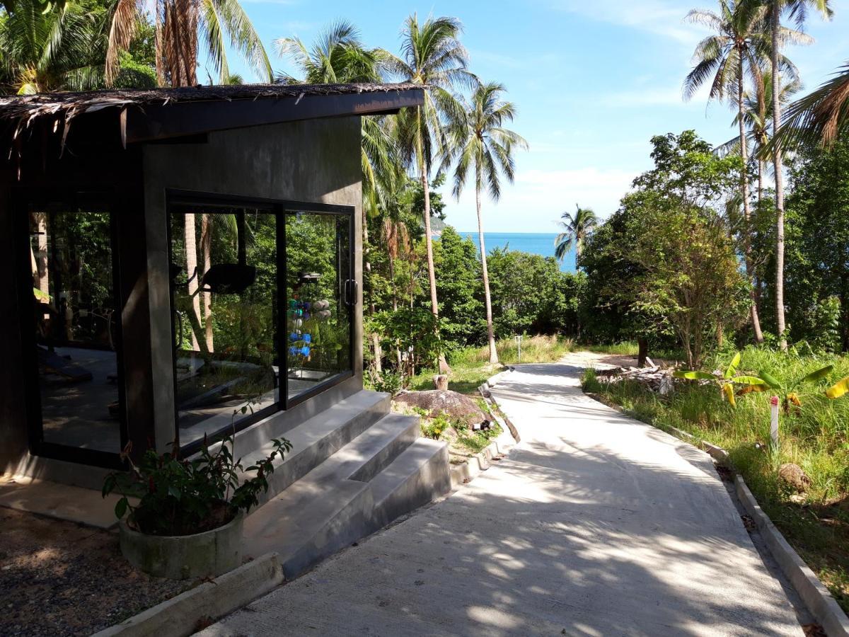Padel Phangan Suite Чалоклам Экстерьер фото