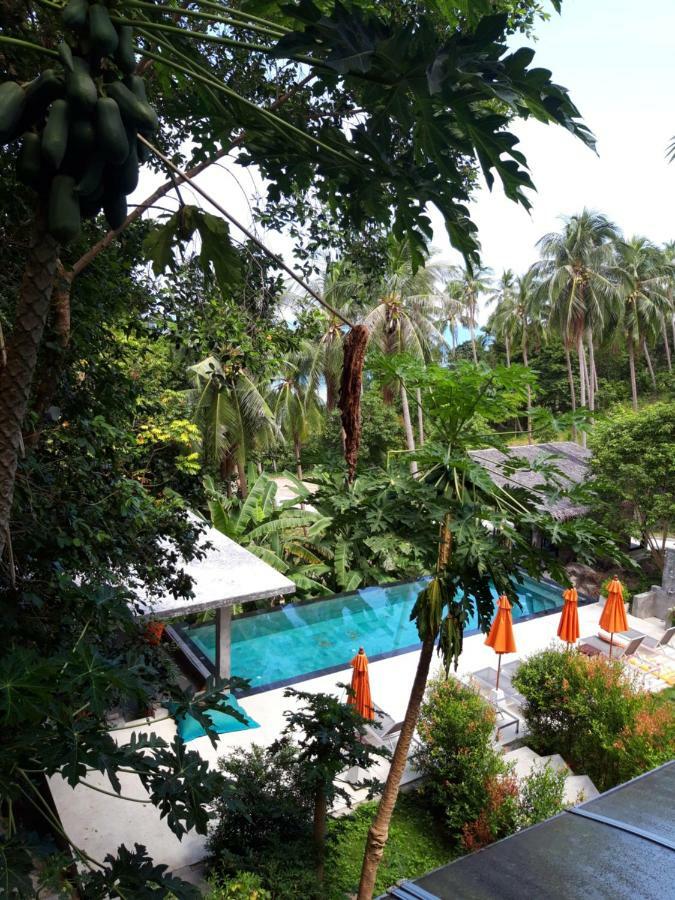 Padel Phangan Suite Чалоклам Экстерьер фото